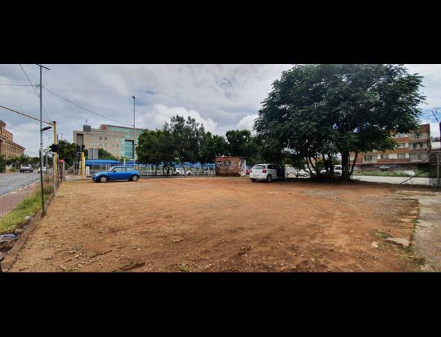 347M² INDUSTRIAL YARD FOR SALE IN FERREIRASDORP